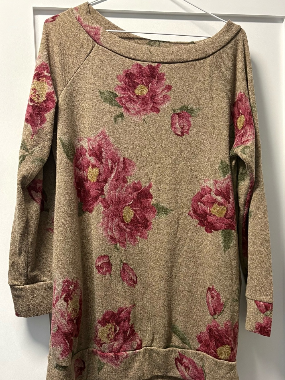 Bellamie Tan wide Shoulder Sweater with Pink Floral Print- size XL